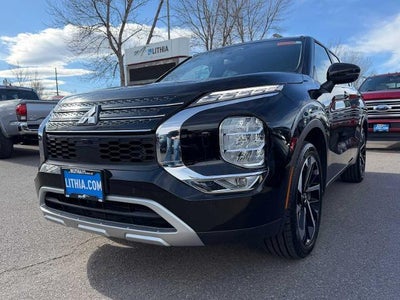 Photo of a 2024 Mitsubishi Outlander AWD SE 4DR SUV for sale