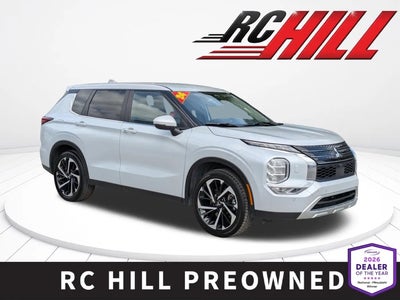 Photo of a 2024 Mitsubishi Outlander AWD SE 4DR SUV for sale