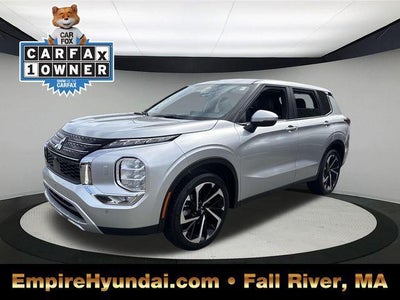 Photo of a 2024 Mitsubishi Outlander AWD SE 4DR SUV for sale