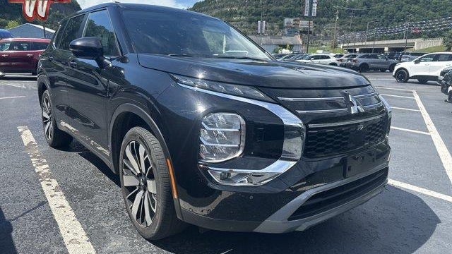 Preowned 2025 Mitsubishi Outlander SE for Sale