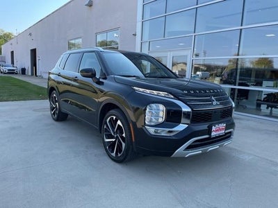 Photo of a 2022 Mitsubishi Outlander AWD SEL 4DR SUV for sale