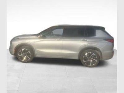 Photo of a 2023 Mitsubishi Outlander AWD SE 4DR SUV for sale