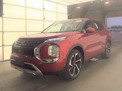 Photo of a 2024 Mitsubishi Outlander AWD SE 4DR SUV for sale