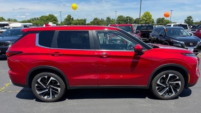 2024 Mitsubishi Outlander SE