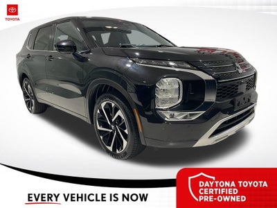 Photo of a 2024 Mitsubishi Outlander AWD SE 4DR SUV for sale