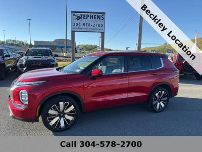 Photo of a 2025 Mitsubishi Outlander AWD SE 4DR SUV for sale
