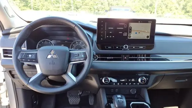 2025 Mitsubishi Outlander SE
