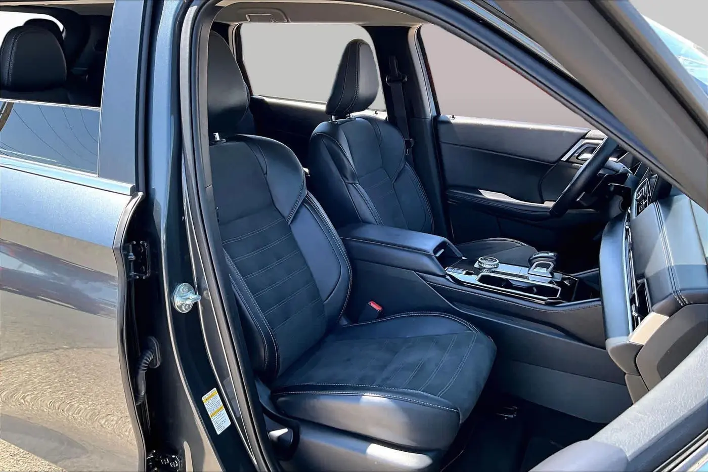 2025 Mitsubishi Outlander - $23,779