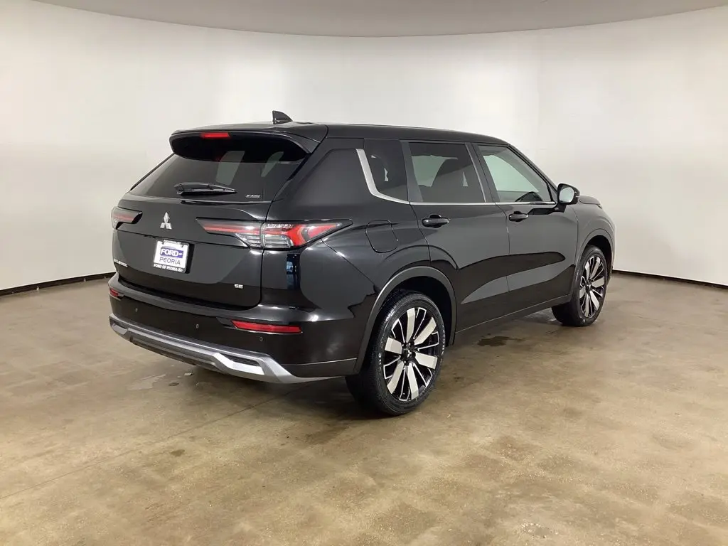 2025 Mitsubishi Outlander - $26,084