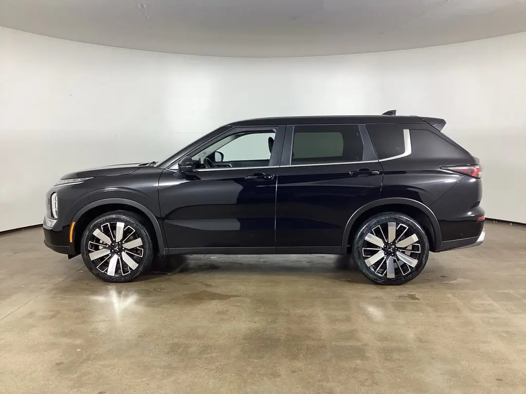 2025 Mitsubishi Outlander - $26,084