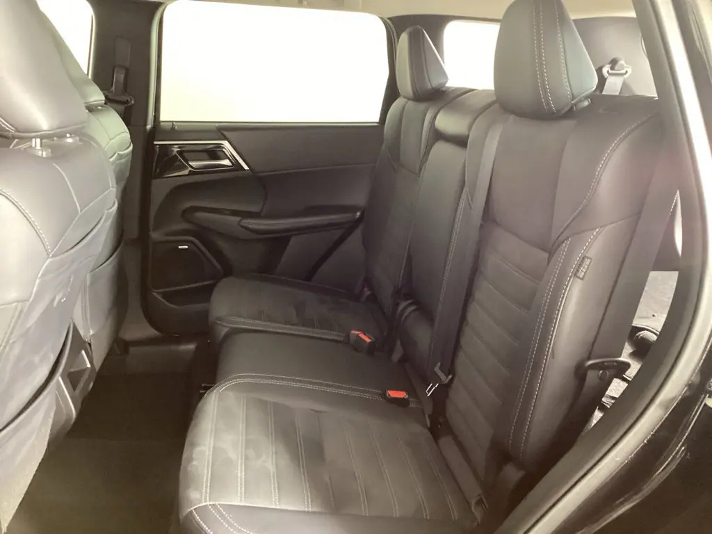 2025 Mitsubishi Outlander - $26,084