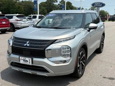 Photo of a 2022 Mitsubishi Outlander AWD SEL 4DR SUV for sale