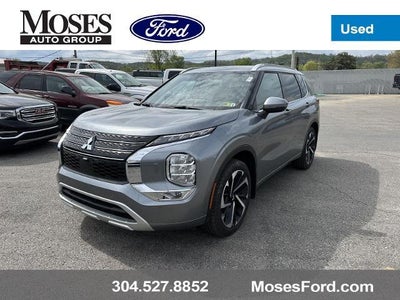 Photo of a 2023 Mitsubishi Outlander AWD SE 4DR SUV for sale