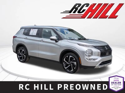Photo of a 2024 Mitsubishi Outlander AWD SE 4DR SUV for sale