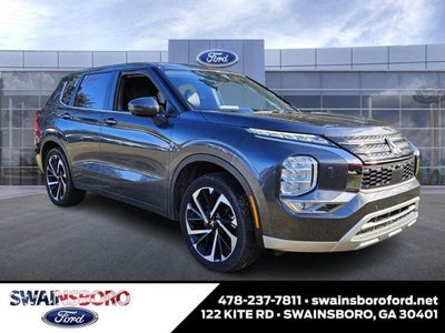 Photo of a 2024 Mitsubishi Outlander AWD SE 4DR SUV for sale