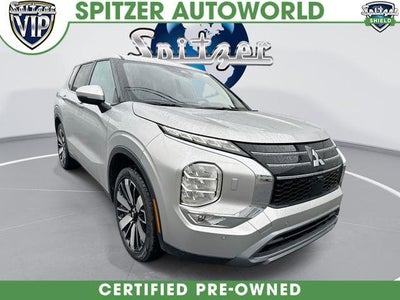 Photo of a 2025 Mitsubishi Outlander AWD SE 4DR SUV for sale