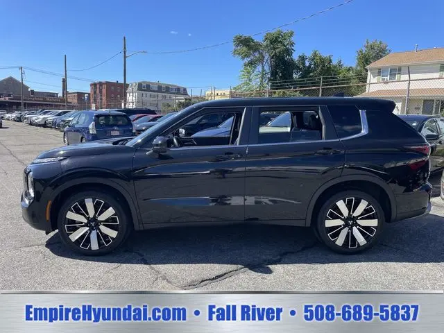 2025 Mitsubishi Outlander - $23,990