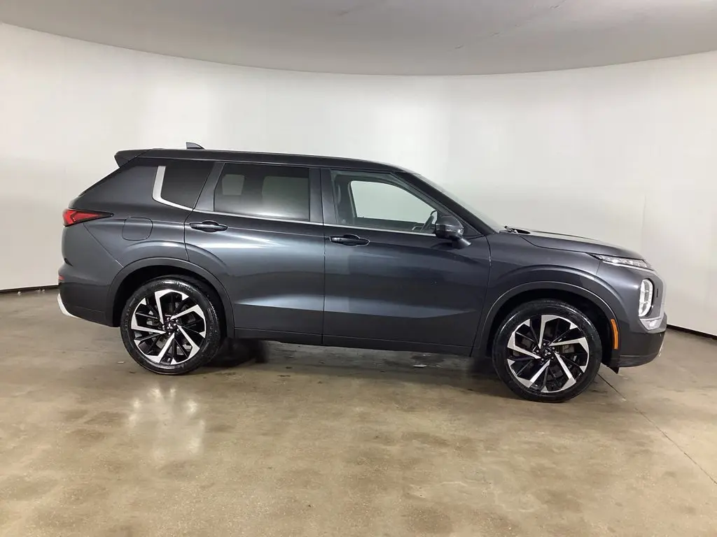 2024 Mitsubishi Outlander - $21,564