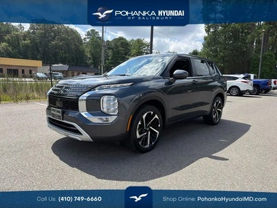 Photo of a 2024 Mitsubishi Outlander AWD SE 4DR SUV for sale