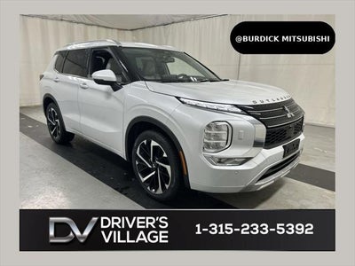 Photo of a 2022 Mitsubishi Outlander AWD SEL 4DR SUV for sale