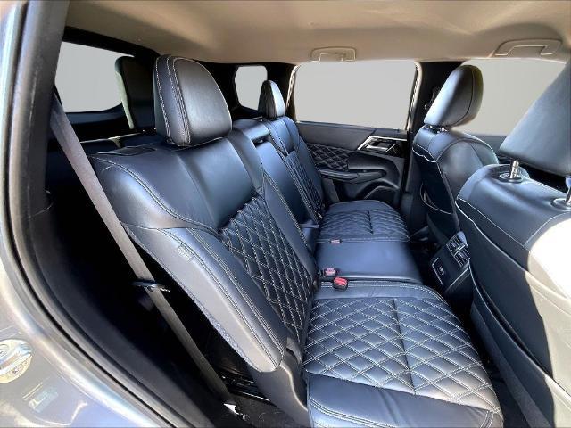 2022 Mitsubishi Outlander - $19,999
