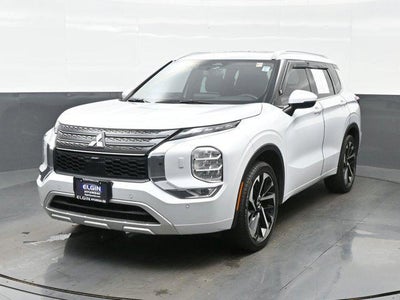 Photo of a 2023 Mitsubishi Outlander AWD SE 4DR SUV for sale