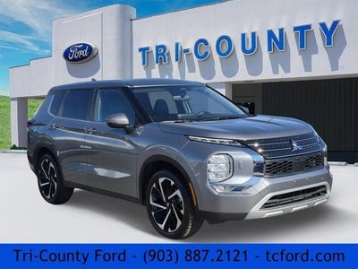 Photo of a 2024 Mitsubishi Outlander AWD SE 4DR SUV for sale