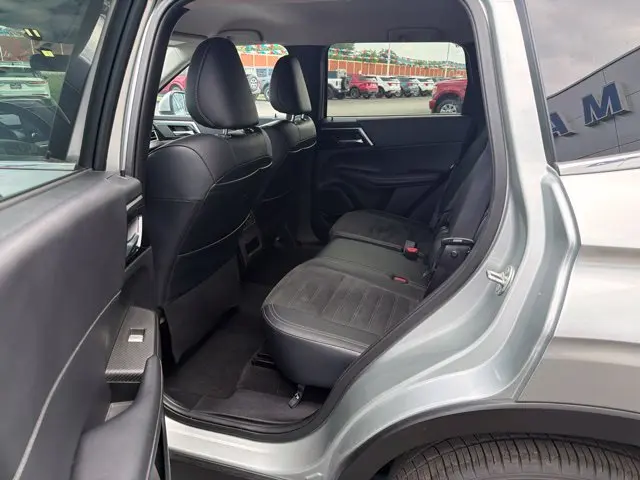 2024 Mitsubishi Outlander - $23,407
