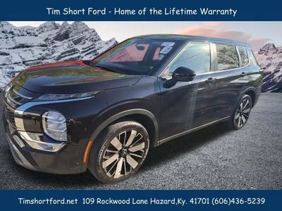 Photo of a 2025 Mitsubishi Outlander AWD SE 4DR SUV for sale