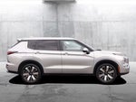 2025 Outlander Thumbnail 5