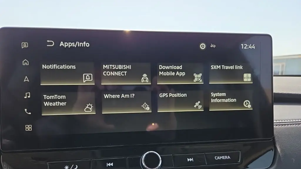 2025 Mitsubishi Outlander SE