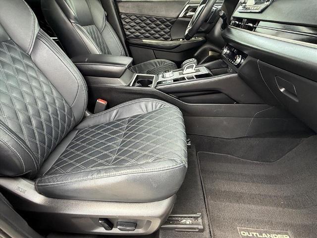2022 Mitsubishi Outlander - $20,688