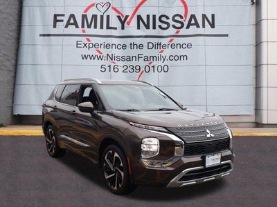 Photo of a 2022 Mitsubishi Outlander AWD SEL 4DR SUV for sale