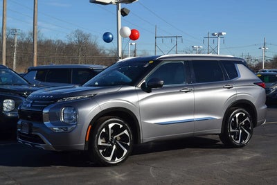 Photo of a 2022 Mitsubishi Outlander AWD SEL 4DR SUV for sale