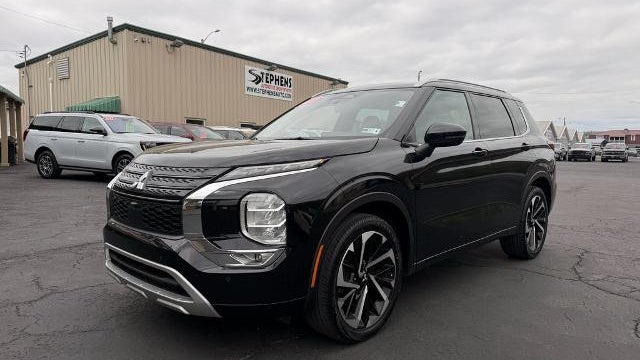 Preowned 2023 Mitsubishi Outlander SE for Sale