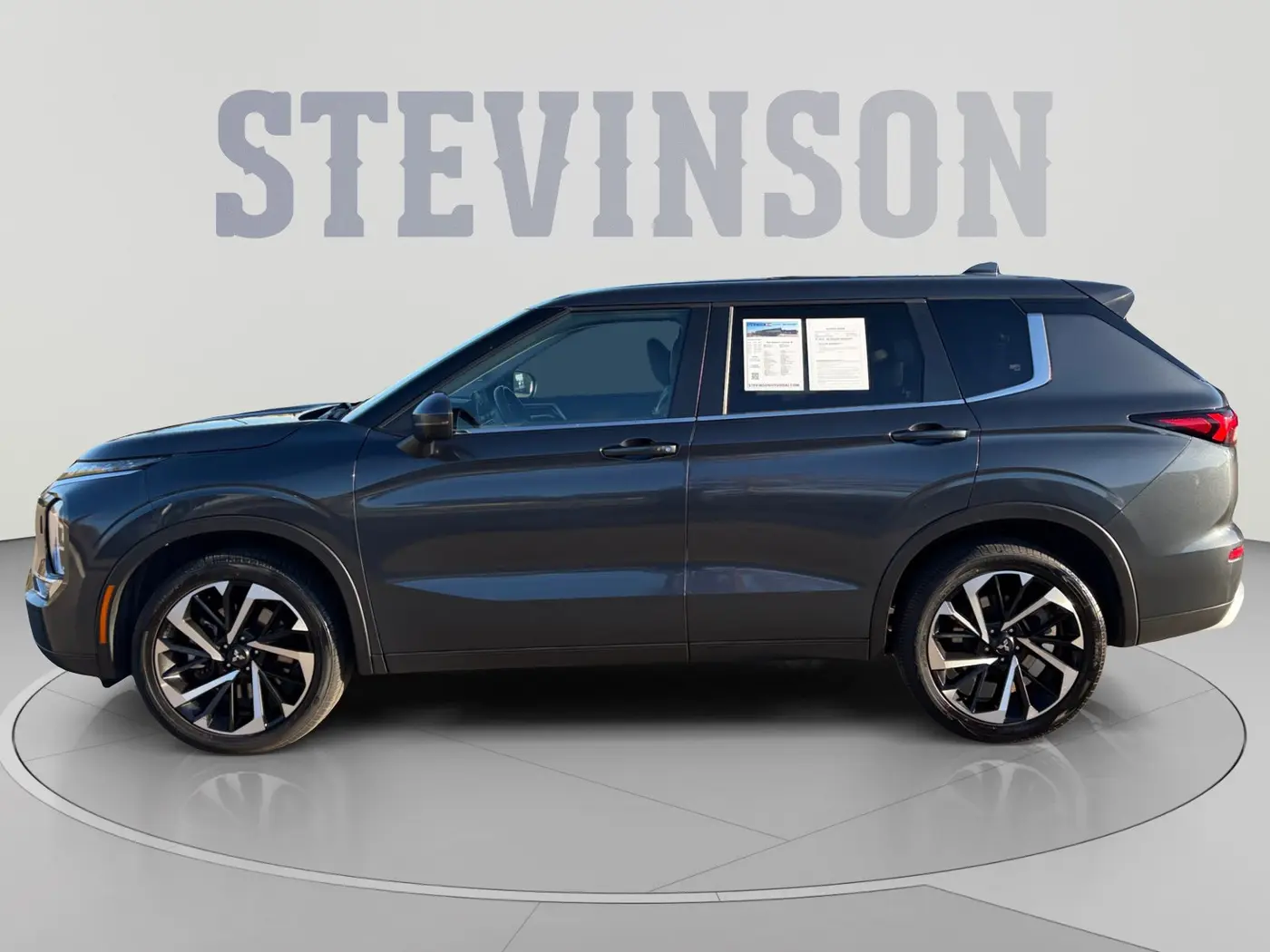 2024 Mitsubishi Outlander - $19,500