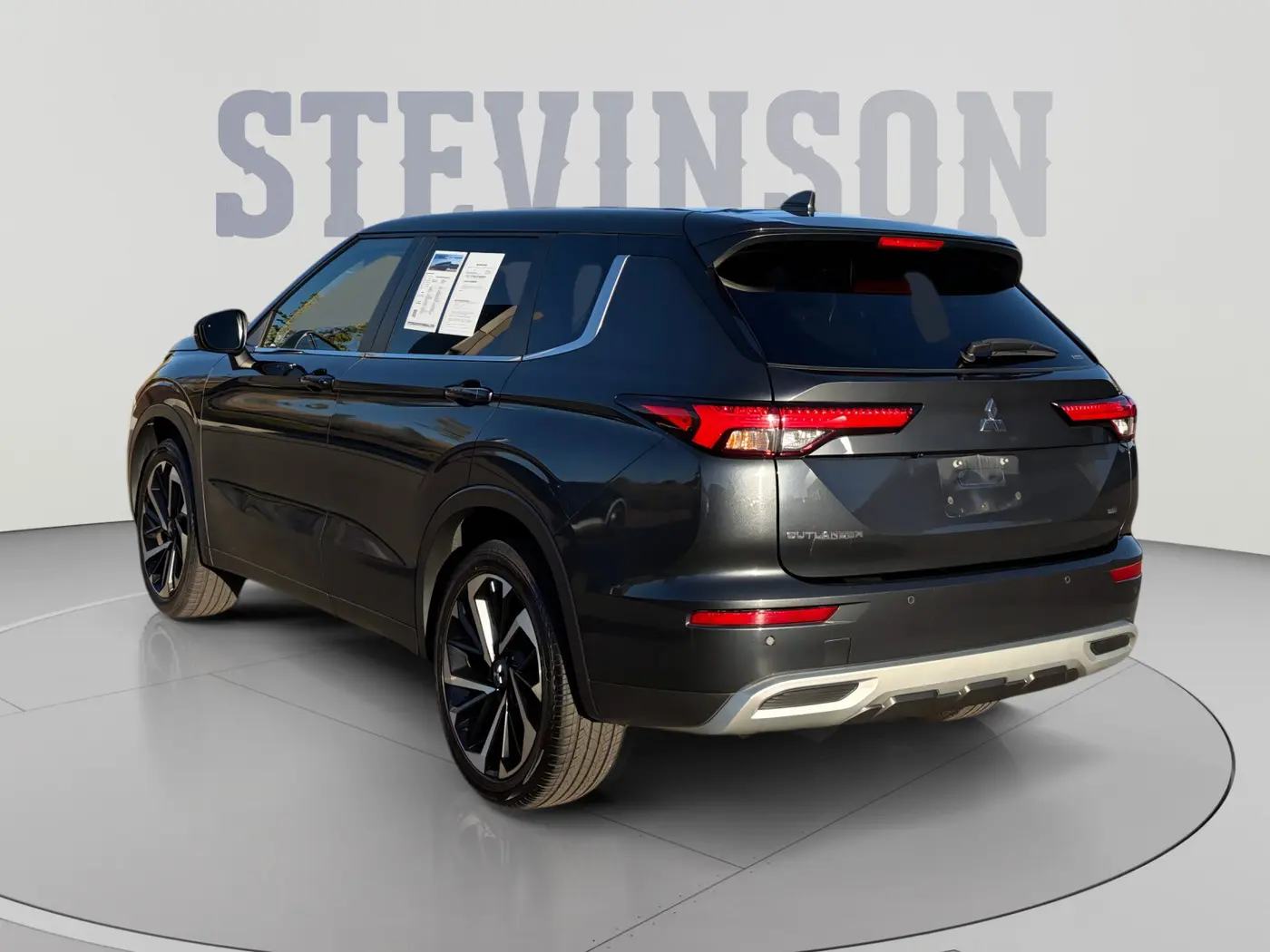 2024 Mitsubishi Outlander - $19,500