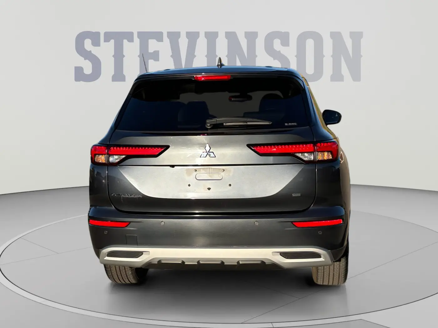 2024 Mitsubishi Outlander - $19,500