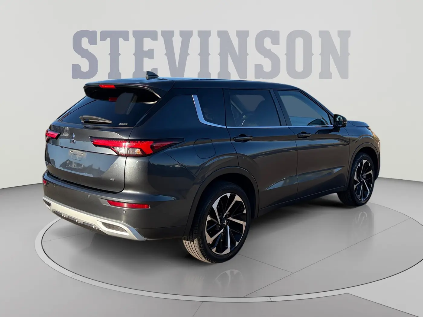 2024 Mitsubishi Outlander - $19,500