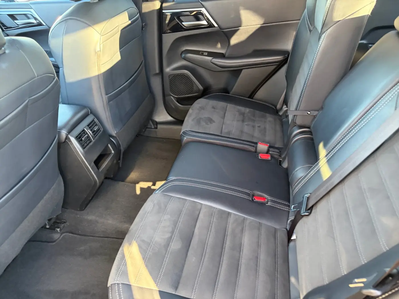 2024 Mitsubishi Outlander - $19,500