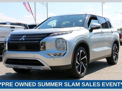 Photo of a 2024 Mitsubishi Outlander AWD SE 4DR SUV for sale
