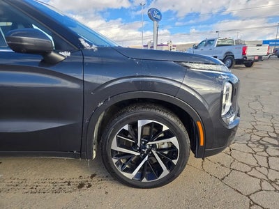 Photo of a 2024 Mitsubishi Outlander AWD SE 4DR SUV for sale