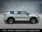 2025 Outlander Thumbnail 52