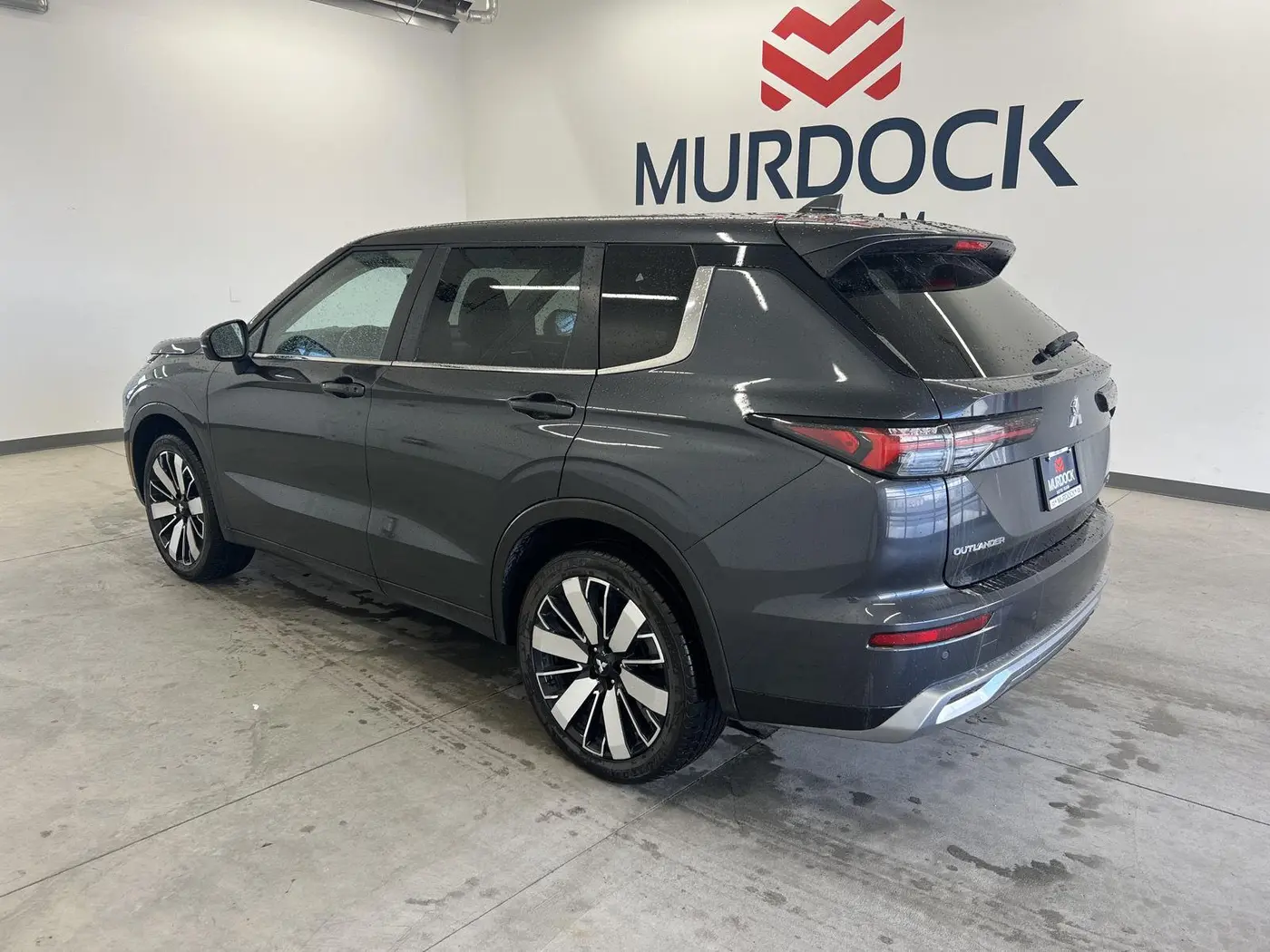 2025 Mitsubishi Outlander - $25,998