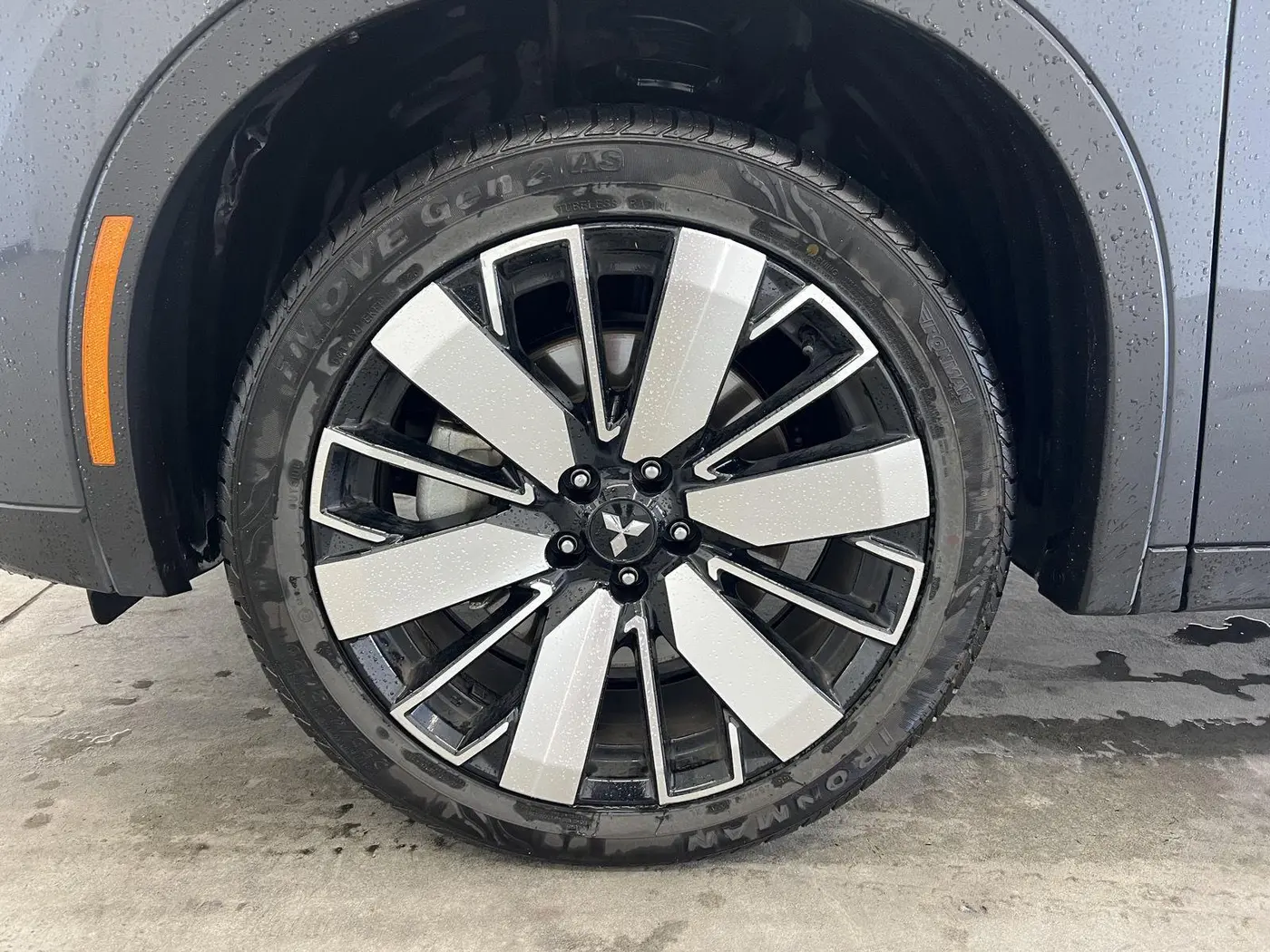 2025 Mitsubishi Outlander - $25,998