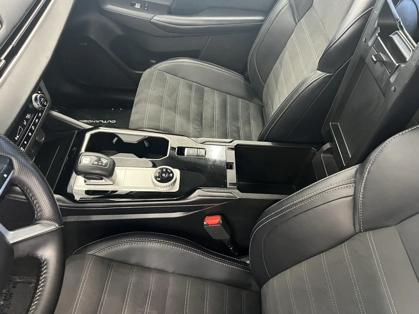 2025 Mitsubishi Outlander - $25,998
