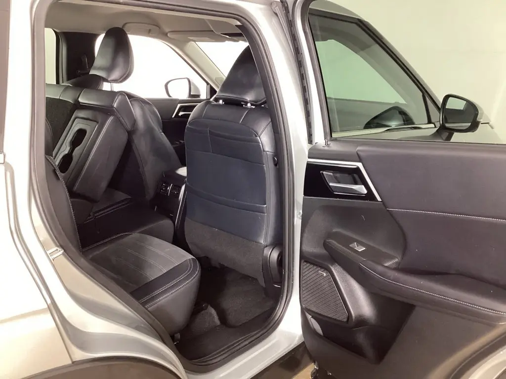 2025 Mitsubishi Outlander - $26,564