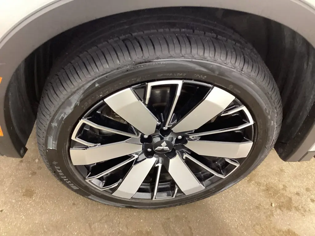 2025 Mitsubishi Outlander - $26,564