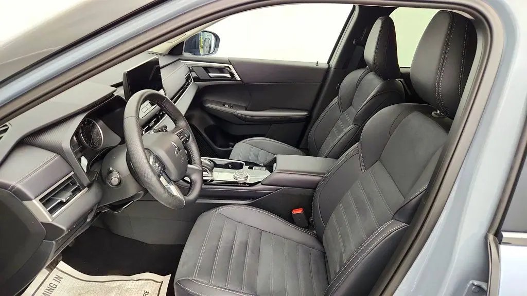 2026 Mitsubishi Outlander - $25,195