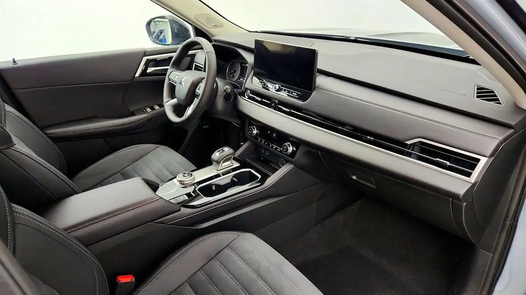 2026 Mitsubishi Outlander - $25,195